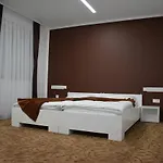 Hotel Vrata Bosne Velika Kladusa